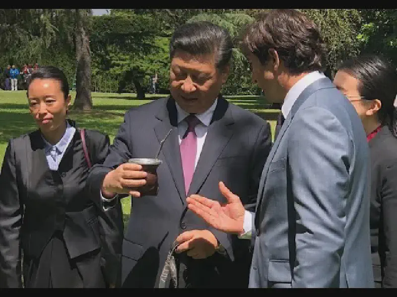 Featured image of post Xi marrão e o Meteoro Brasil: Comentário sobre realismo e política
