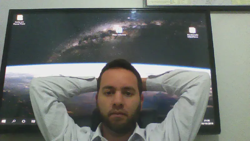 Featured image of post Maus usos do passado - Fulanização Paroquial dicotômica (Trotsky X Stalin; Platão X Aristóteles)
