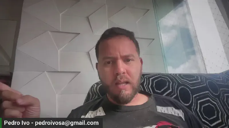 Featured image of post Petro e Trump (PT) e "Imagina como seria bom o Brasil disputado entre cirismo e webcomunismo"
